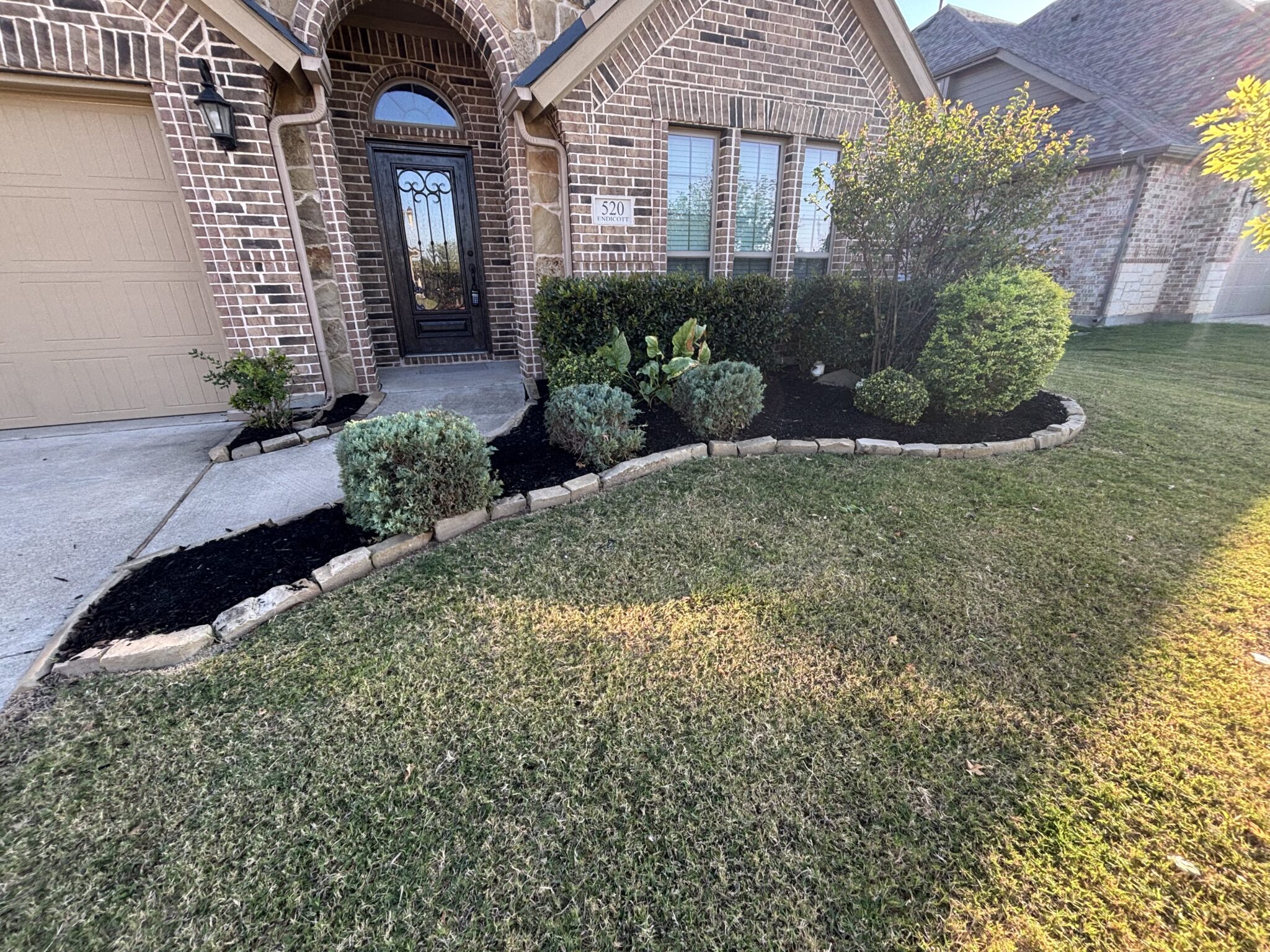 Finished Van Alstyne front yard